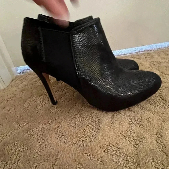 Whbm White House black market Cannes lizard embossed stiletto bootie 6.5 boots - Picture 6 of 16